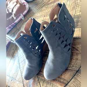 Report Grey Cut out Ankle Booties Size 10